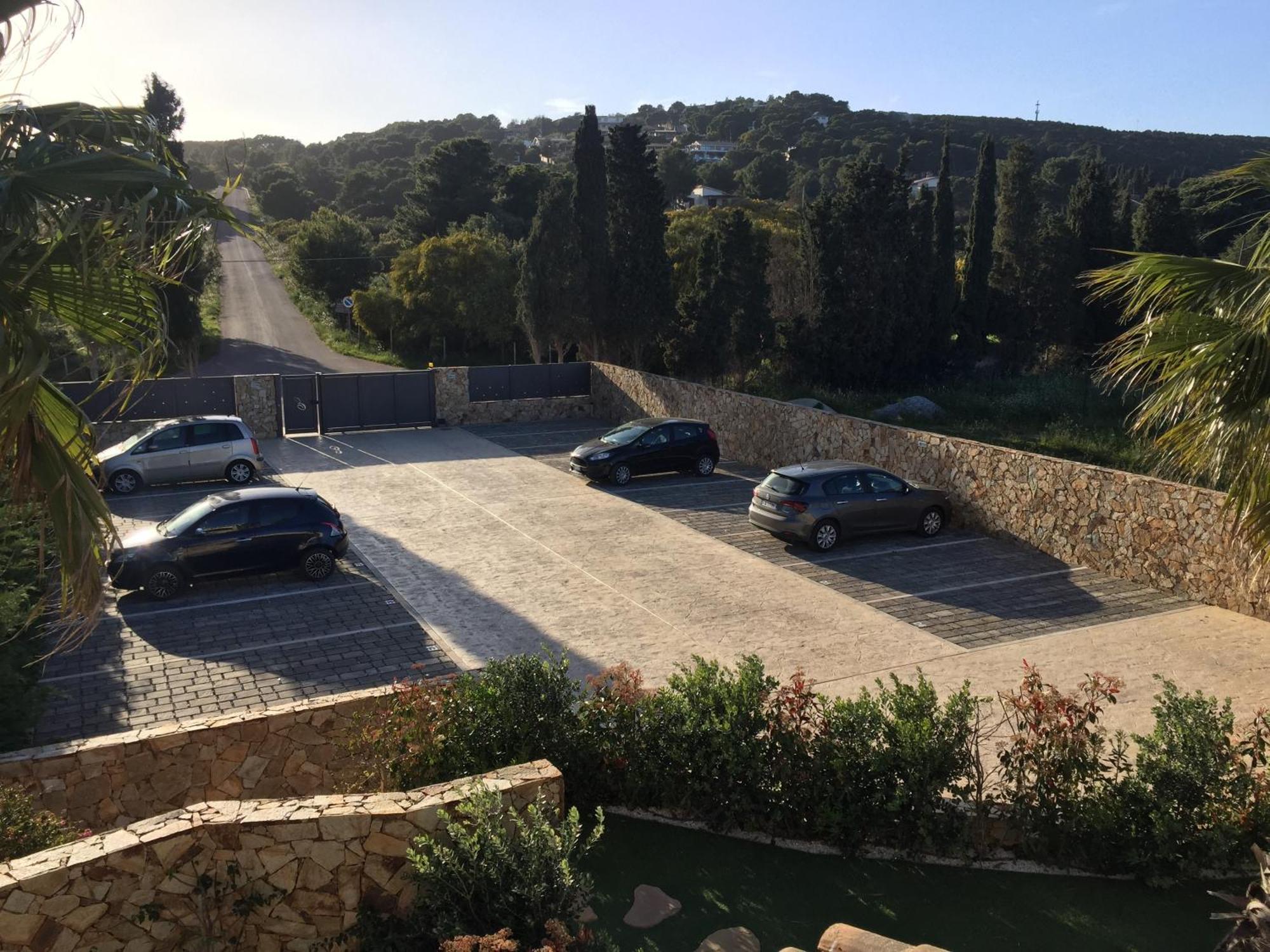 Residence Elegance Ville Ed Appartamenti A Porto Pino Exterior foto
