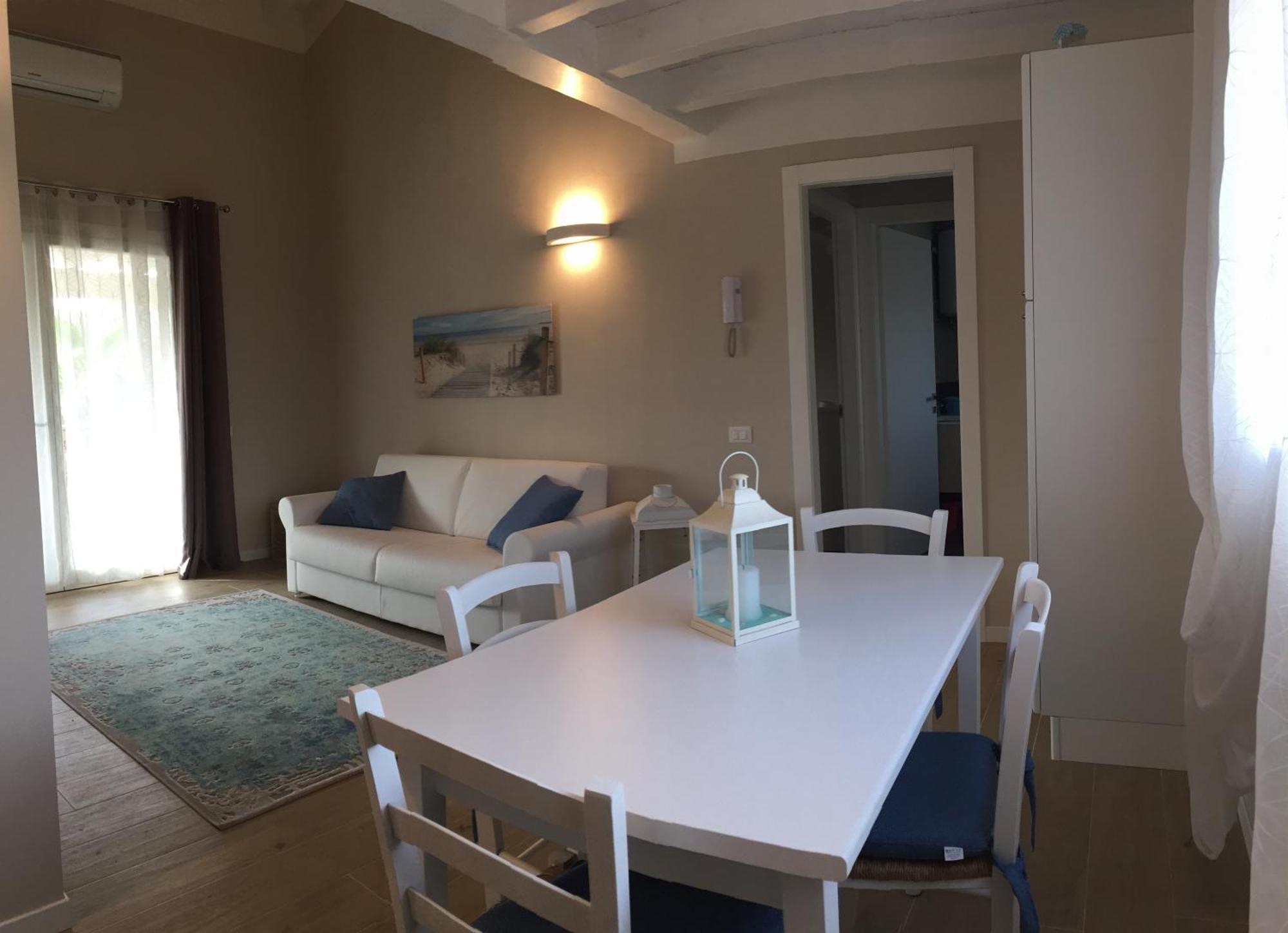 Residence Elegance Ville Ed Appartamenti A Porto Pino Exterior foto