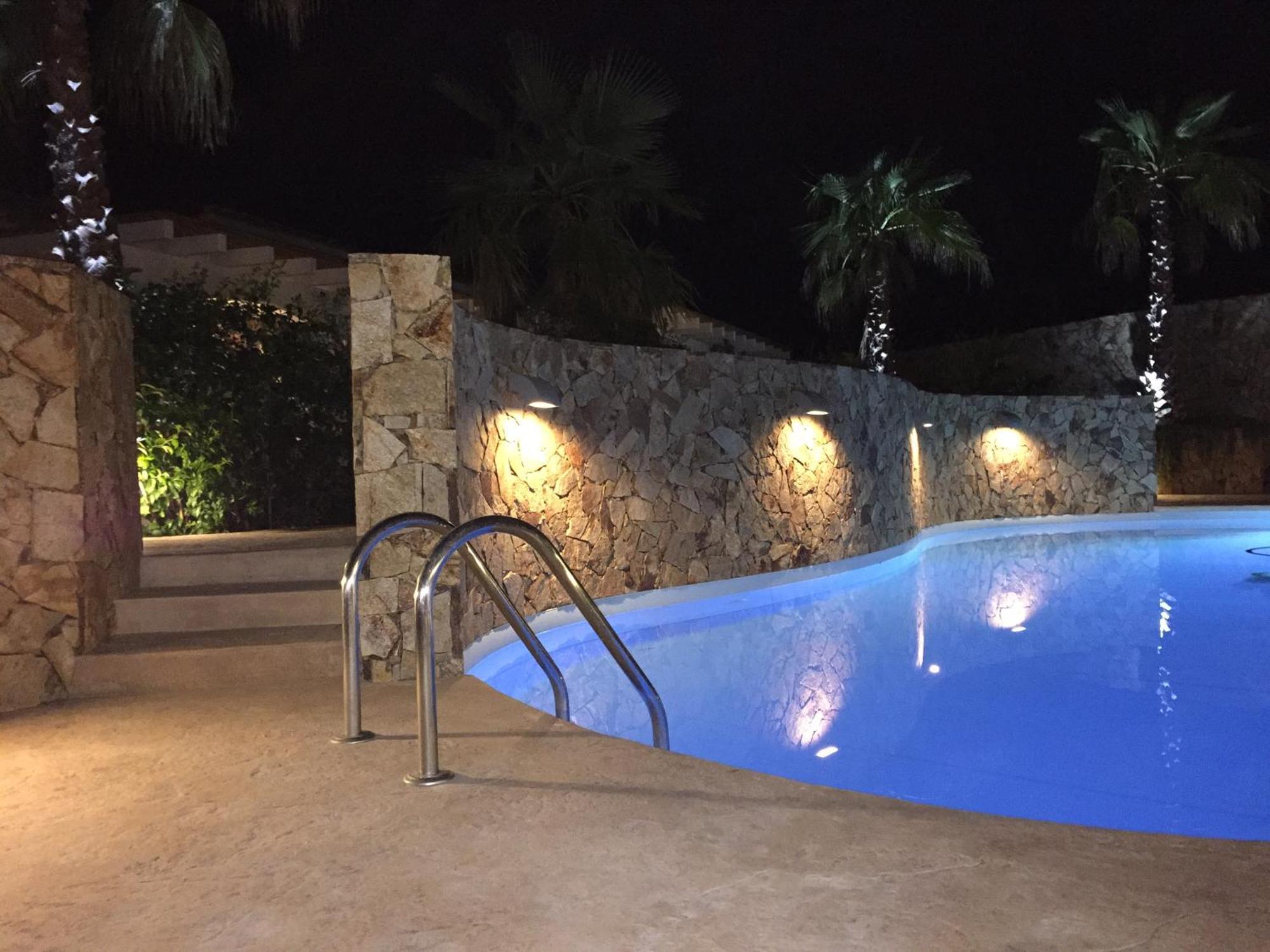 Residence Elegance Ville Ed Appartamenti A Porto Pino Exterior foto